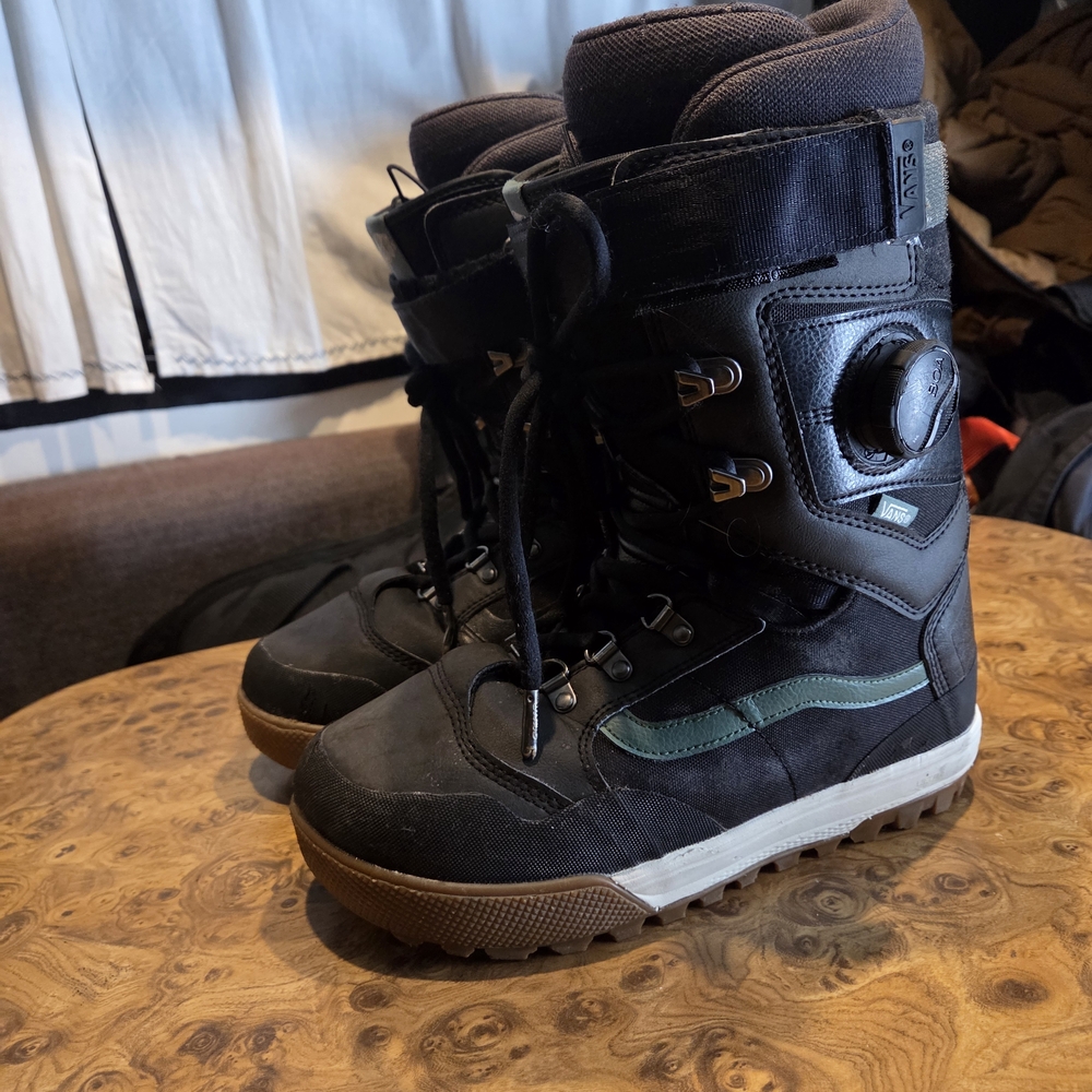 Womens Vans Luna Pro Snowboard Boots 7.5